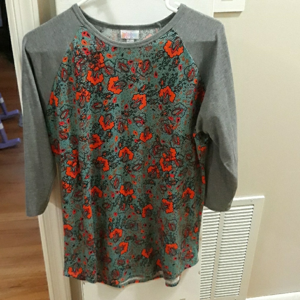 Lularoe shirt